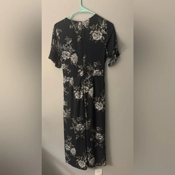 Louna Navy Floral Wrap Midi Dress XS - Picture 2 of 3